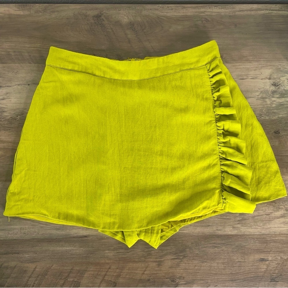 DO + Be Chartreuse Green Ruffle Faux Wrap Skort